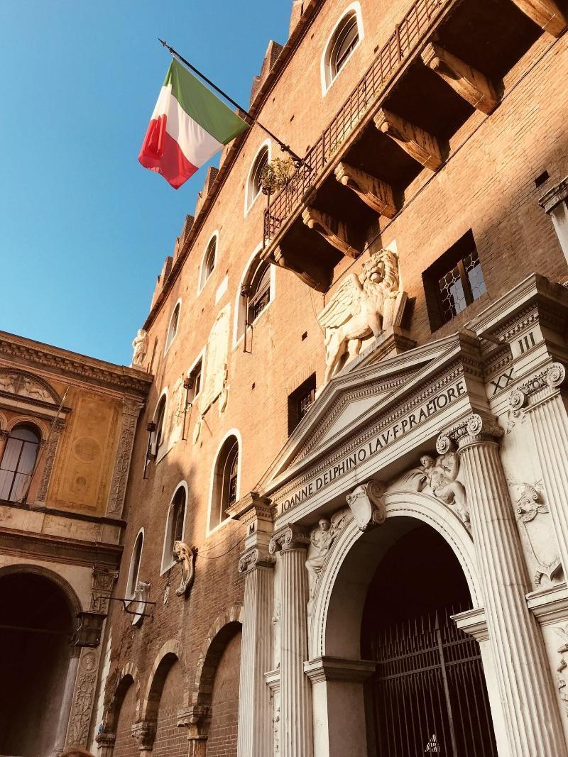 Al Teatro Hotel Verona Exterior photo