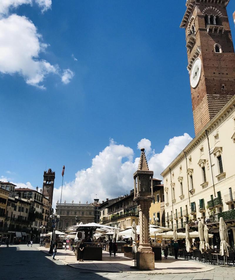 Al Teatro Hotel Verona Exterior photo